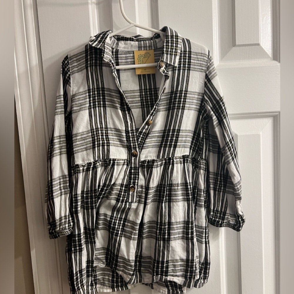 Girls dress size 4